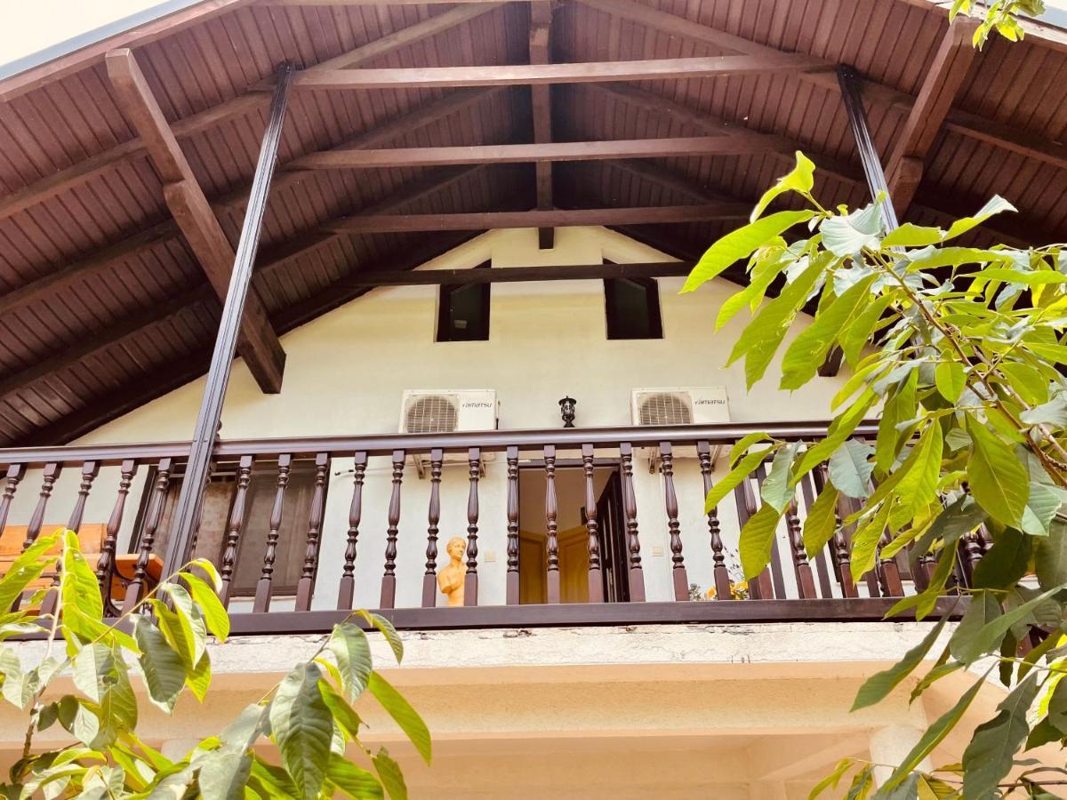 Leaganul Bucovinei Guest House Suceava Exterior photo