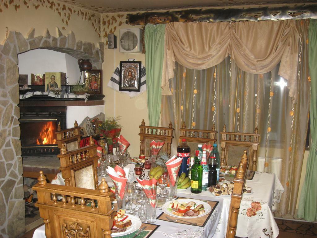 Leaganul Bucovinei Guest House Suceava Exterior photo
